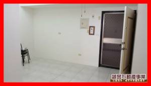  誠昱/健康路套房南庭.