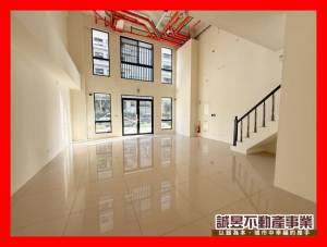 誠昱/海佃國中大面寬朝南金店面